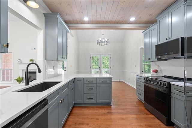 1048 Crown River Parkway, Mcdonough, GA 30252
