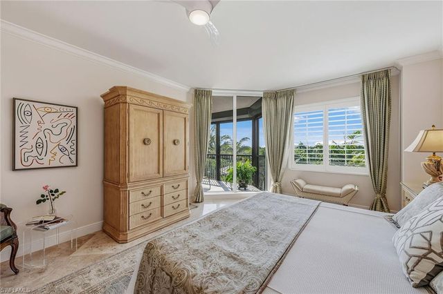 8930 Bay Colony DR # 301, Naples, FL 34108