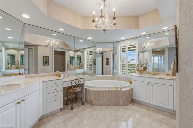 8930 Bay Colony DR # 301, Naples, FL 34108