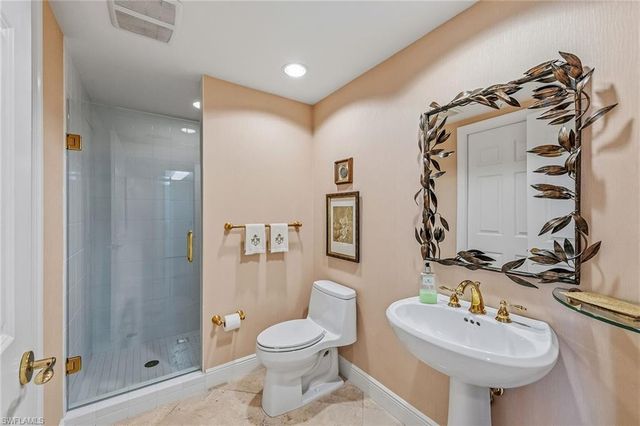 8930 Bay Colony DR # 301, Naples, FL 34108