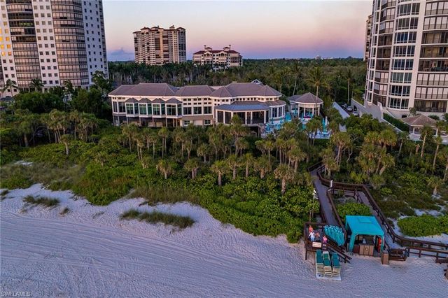 8930 Bay Colony DR # 301, Naples, FL 34108