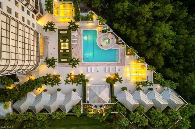 8930 Bay Colony DR # 301, Naples, FL 34108