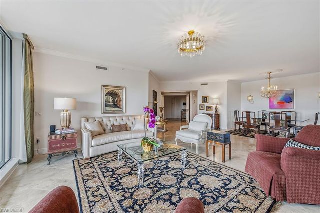 8930 Bay Colony DR # 301, Naples, FL 34108