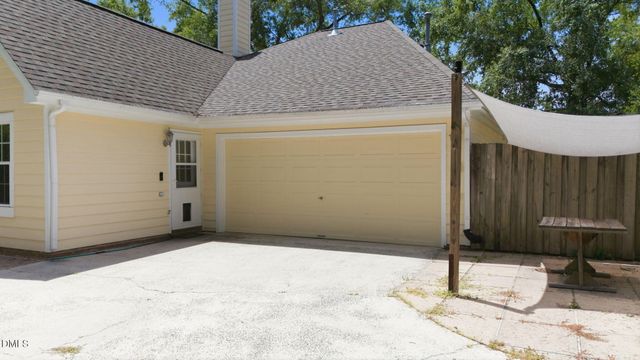 104 Covington Drive, Chapel Hill, NC 27514