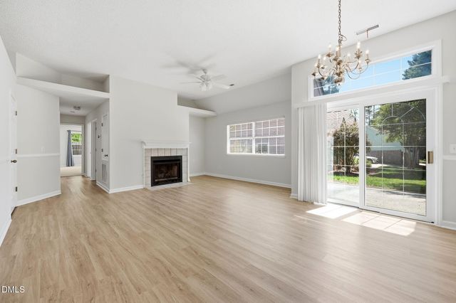 104 Covington Drive, Chapel Hill, NC 27514