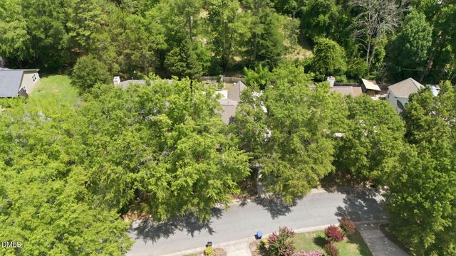104 Covington Drive, Chapel Hill, NC 27514
