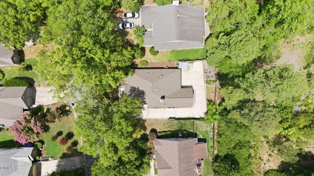 104 Covington Drive, Chapel Hill, NC 27514