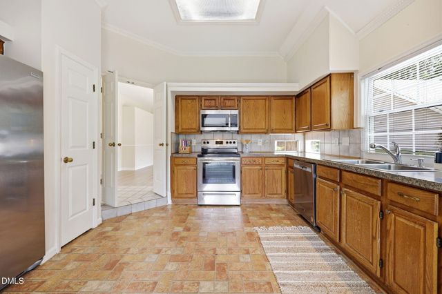 104 Covington Drive, Chapel Hill, NC 27514