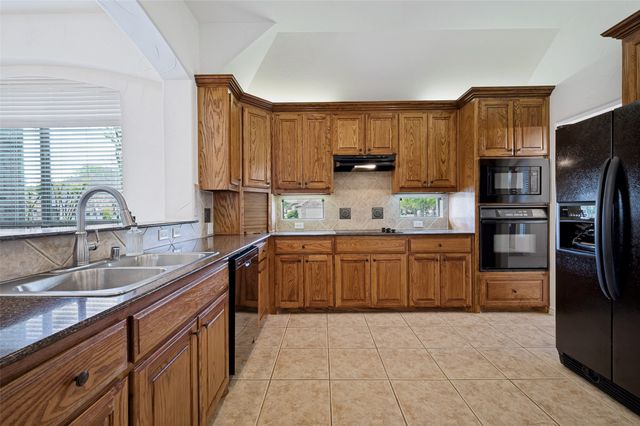 389 Saddleback Drive, Fairview, TX 75069