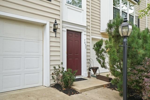 7495 Victoria Falls Avenue, Deerfield Twp., OH 45039