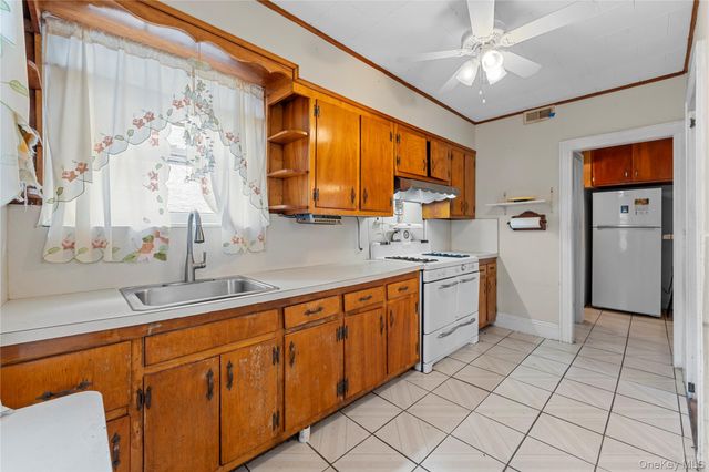 41-29 248th Street, Little Neck, NY 11363