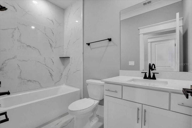 15018 OXFORD GREY DRIVE, Bradenton, FL 34211