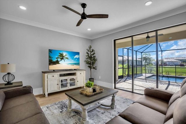 15018 OXFORD GREY DRIVE, Bradenton, FL 34211