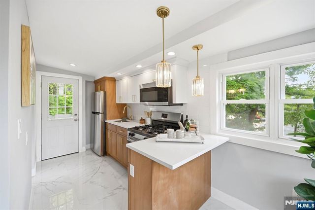 1 Lorelei Road, West Orange, NJ 07052