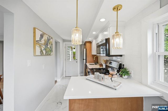 1 Lorelei Road, West Orange, NJ 07052
