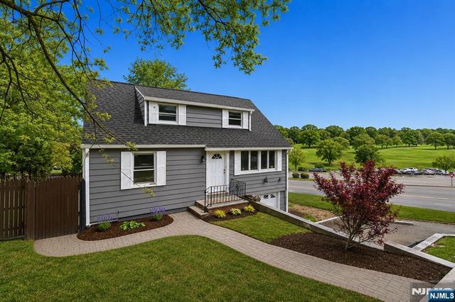 1 Lorelei Road, West Orange, NJ 07052