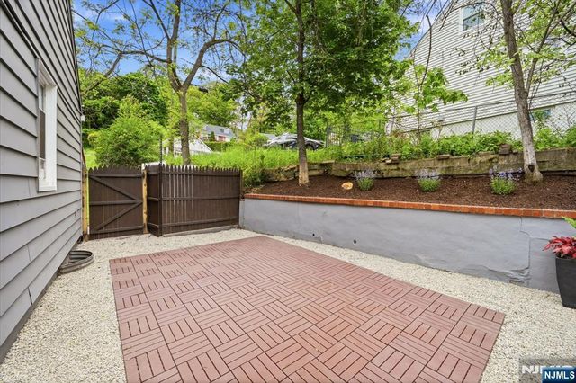 1 Lorelei Road, West Orange, NJ 07052