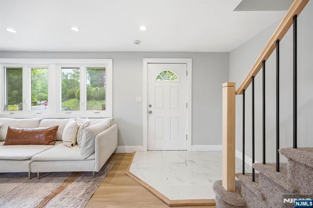 1 Lorelei Road, West Orange, NJ 07052