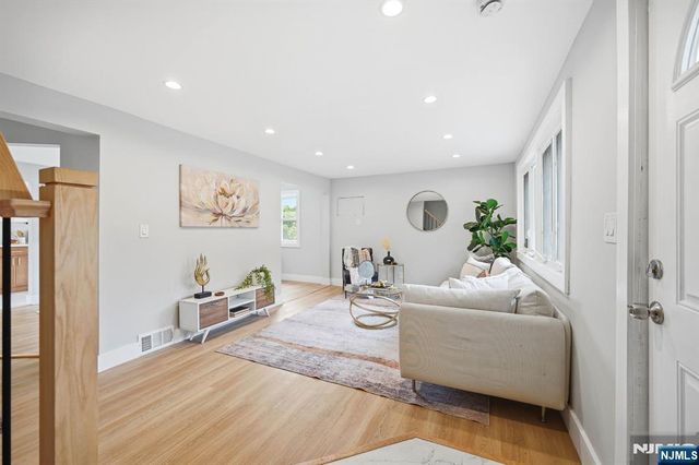 1 Lorelei Road, West Orange, NJ 07052