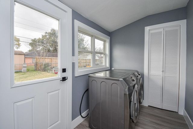 6513 Jackwood Street, Houston, TX 77074