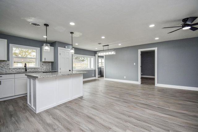 6513 Jackwood Street, Houston, TX 77074