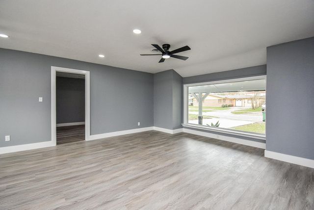 6513 Jackwood Street, Houston, TX 77074