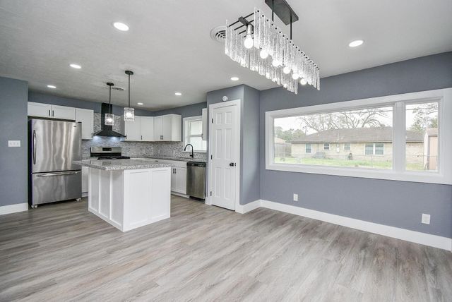 6513 Jackwood Street, Houston, TX 77074