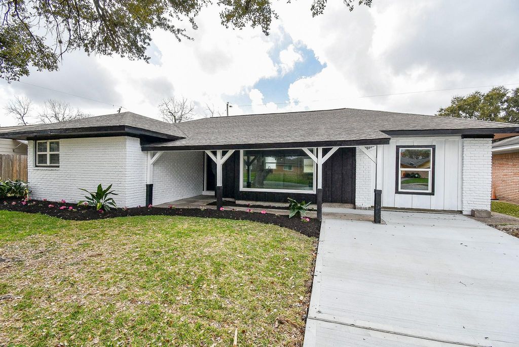 6513 Jackwood Street, Houston, TX 77074