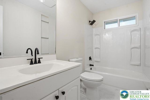 3120 Hilly Road, Bethlehem City, PA 18017