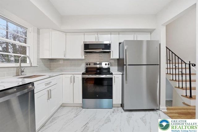 3120 Hilly Road, Bethlehem City, PA 18017