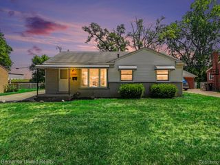11070 Hillcrest Street, Livonia, MI 48150