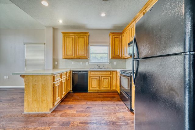 770 Hunt Road 314, Baytown, TX 77521