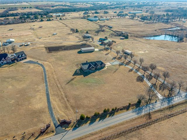 24590 N May Avenue, Edmond, OK 73025