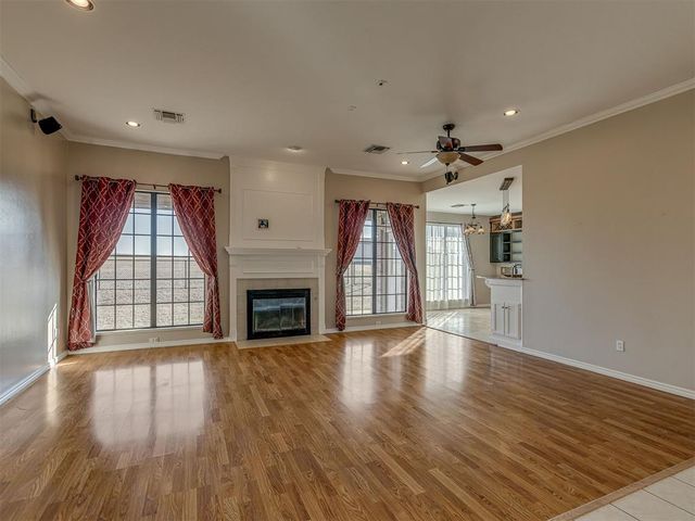 24590 N May Avenue, Edmond, OK 73025