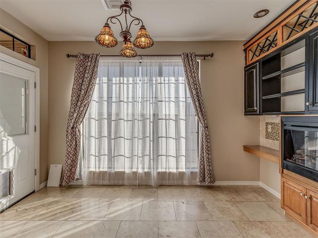 24590 N May Avenue, Edmond, OK 73025