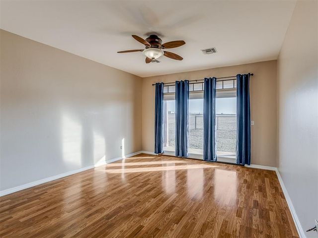 24590 N May Avenue, Edmond, OK 73025