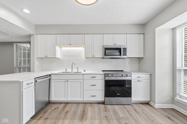 9580 Bay Vista E Drive E, Indianapolis, IN 46250