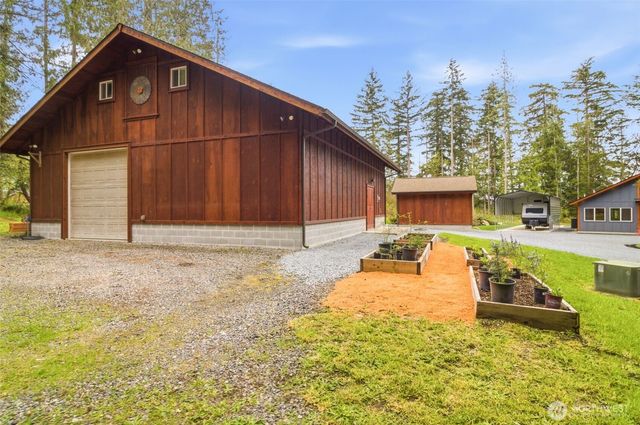 5110 Gahs Road SE, Roy, WA 98580