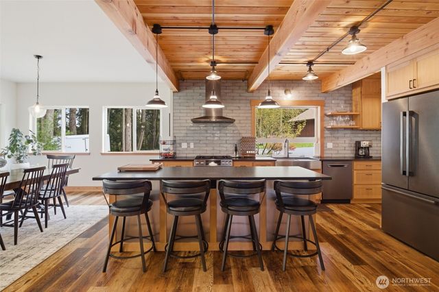 5110 Gahs Road SE, Roy, WA 98580
