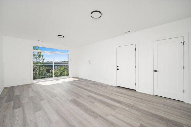 2030 Greenwood Street 206, Evanston, IL 60201