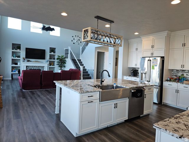 2422 S BLUE WATER LN, Saratoga Springs, UT 84045