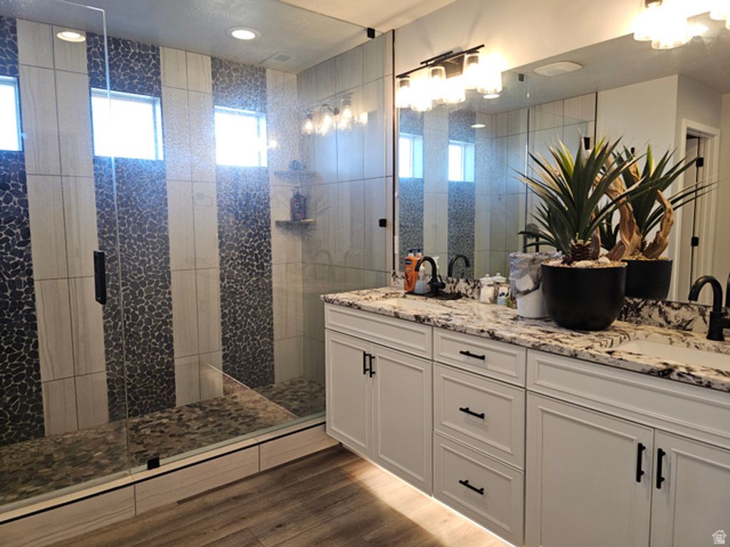Image 19 of property listing at 2422 S BLUE WATER LN, Saratoga Springs, UT 84045