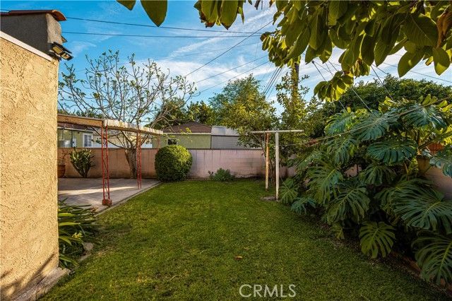 9933 San Anselmo, South Gate, CA 90280
