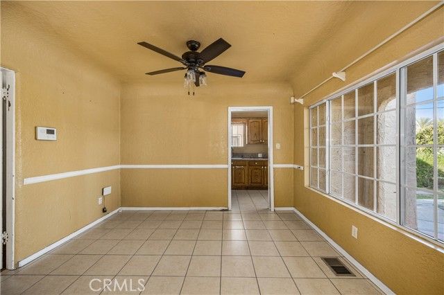 9933 San Anselmo, South Gate, CA 90280