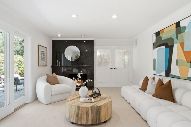 2872 Roland Avenue, San Carlos, CA 94070