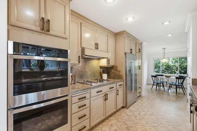 2872 Roland Avenue, San Carlos, CA 94070
