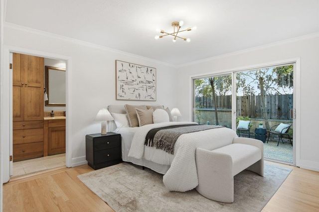 2872 Roland Avenue, San Carlos, CA 94070