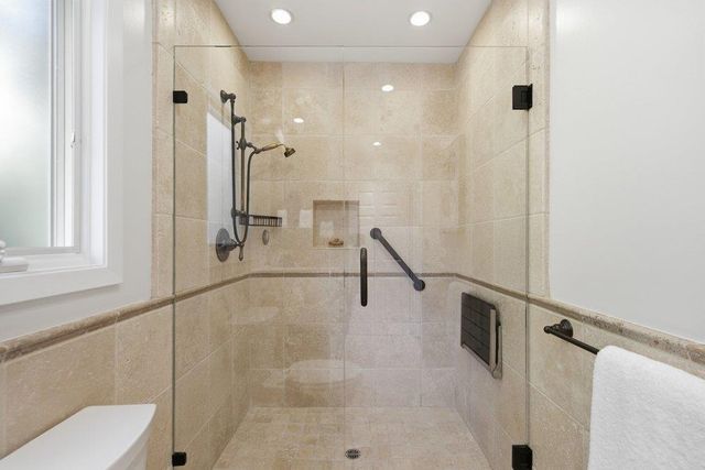 2872 Roland Avenue, San Carlos, CA 94070