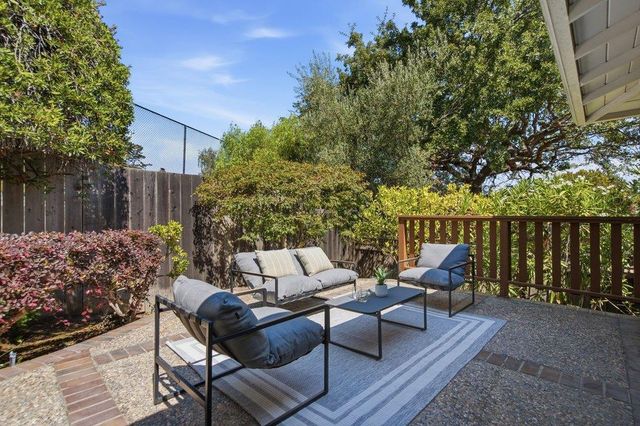 2872 Roland Avenue, San Carlos, CA 94070