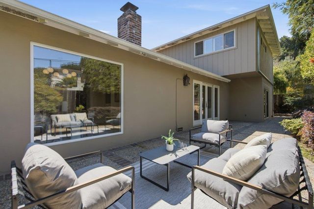 2872 Roland Avenue, San Carlos, CA 94070